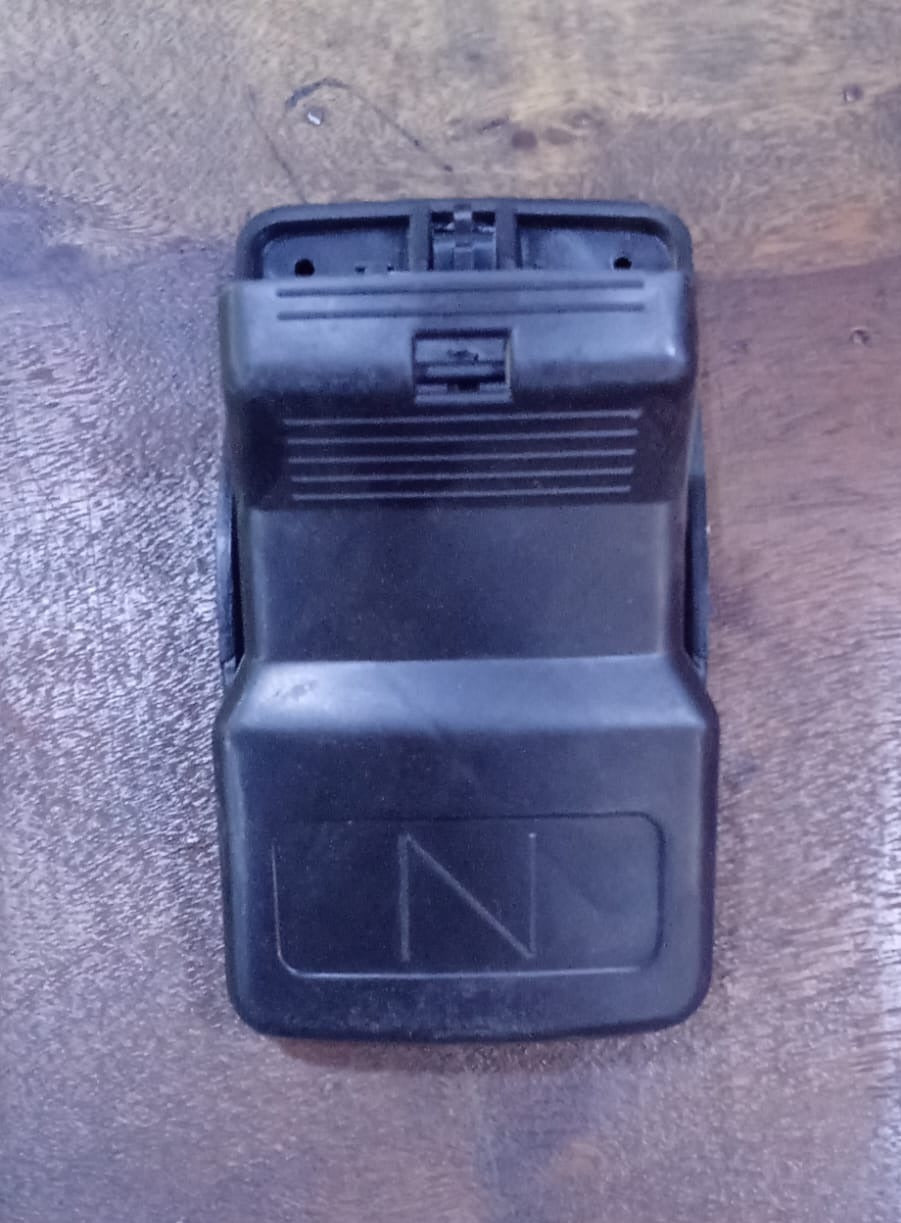 Heavy Duty Reusable Plastic Mouse Trap – Durable & Safe Mouse Catcher for Effective Rodent Control